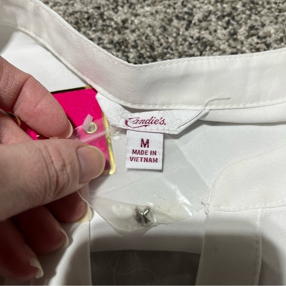 Candie’s Blouse Top Womens Medium Sheer Polyester Long Sleeve V Neck  Pullover - Picture 7 of 10